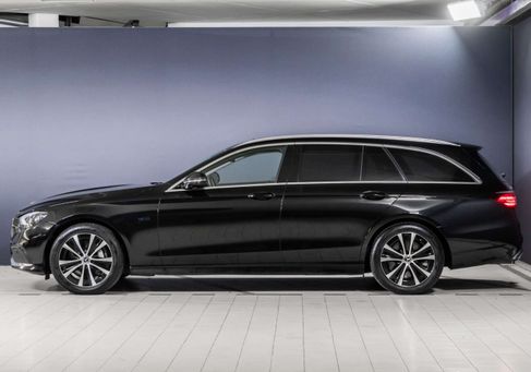Mercedes-Benz E 300, 2021