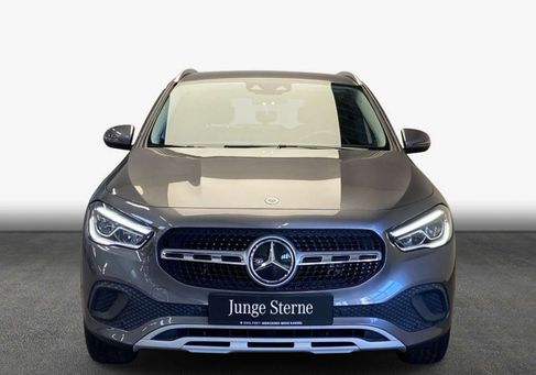 Mercedes-Benz GLA 250, 2021