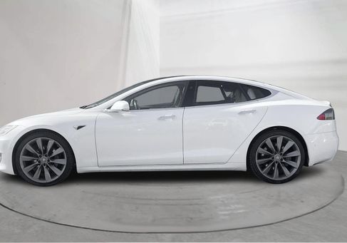 Tesla Model S, 2017