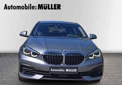 BMW 118, 2023
