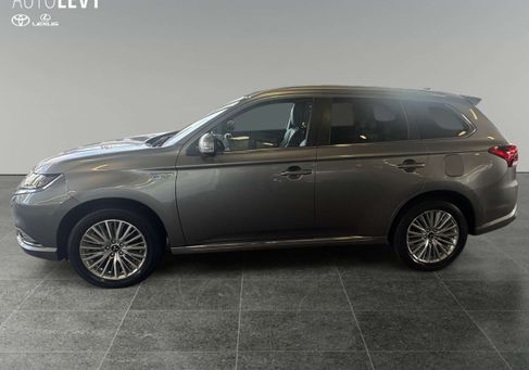Mitsubishi Outlander, 2020 3