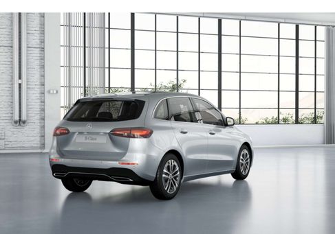 Mercedes-Benz B 200, 2023
