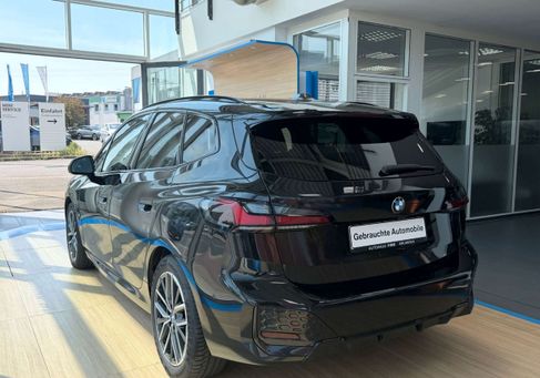 BMW 220, 2023