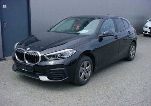 BMW 116, 2021