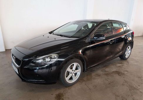 Volvo V40, 2018