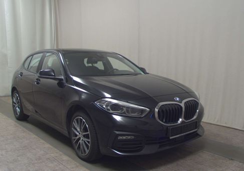 BMW 120, 2022