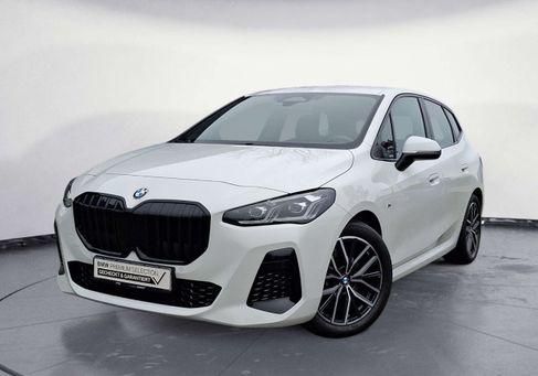 BMW 220, 2023