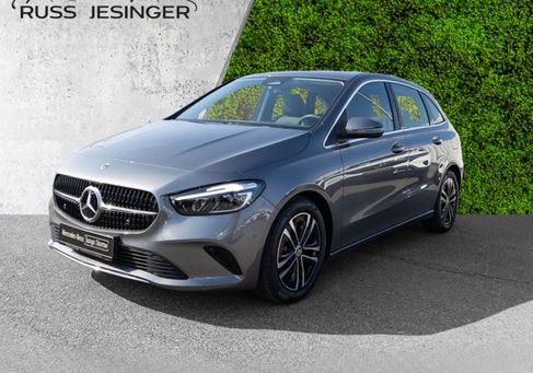 Mercedes-Benz B 200, 2025