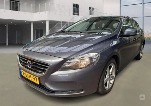 Volvo V40, 2013