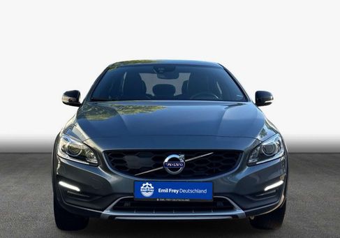Volvo S60 Cross Country, 2018 3