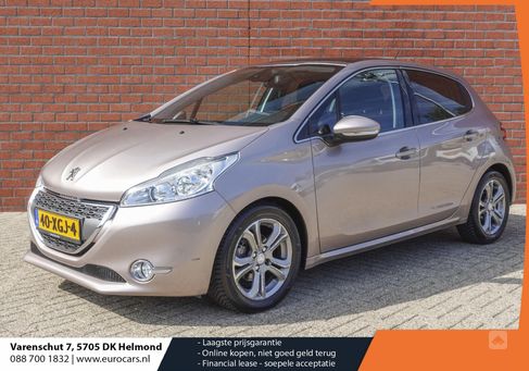 Peugeot 208, 2012