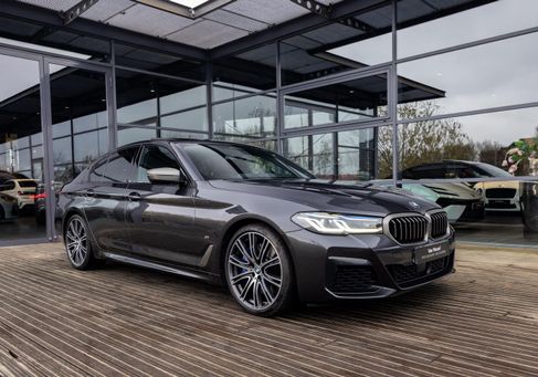 BMW M550, 2021