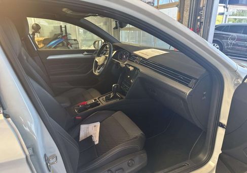 Volkswagen Passat Variant, 2023 3