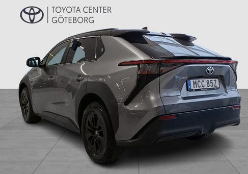 Toyota bZ4X, 2025 3