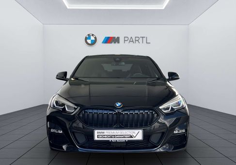 BMW 218, 2020