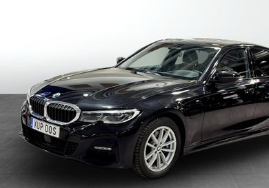BMW 330, 2020