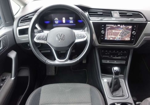 Volkswagen Touran, 2023 3