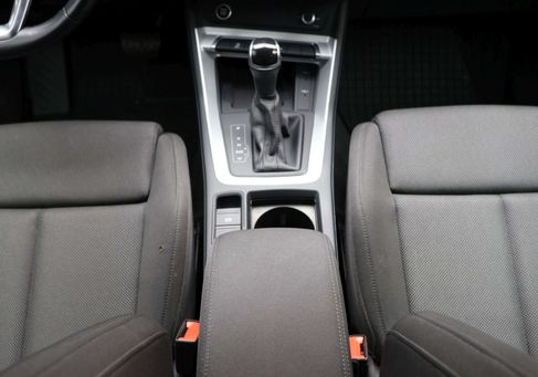 Audi Q3, 2021