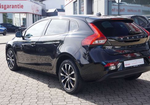 Volvo V40, 2018