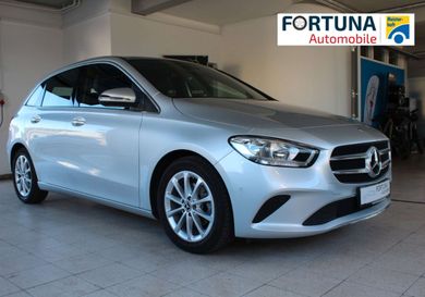 Mercedes-Benz B 180, 2020