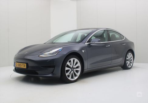 Tesla Model 3, 2019