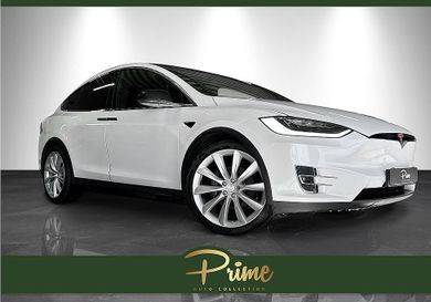 Tesla Model X, 2017