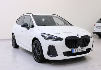 BMW 230, 2024