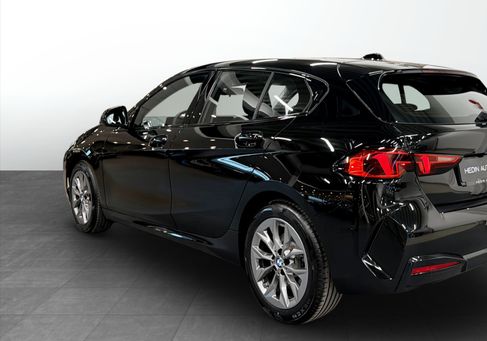 BMW 120, 2025