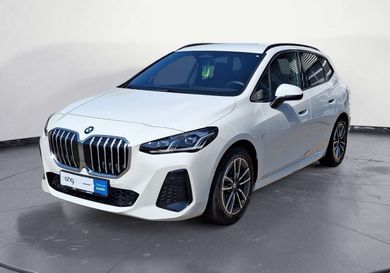 BMW 220, 2025