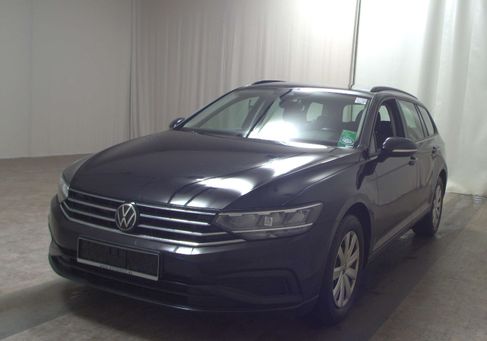 Volkswagen Passat, 2022
