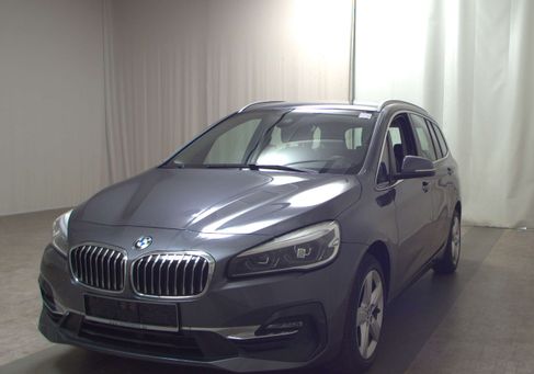 BMW 218, 2021