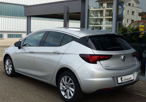 Opel Astra, 2021