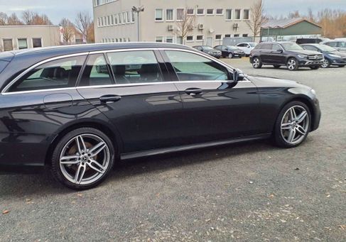 Mercedes-Benz E 400, 2020