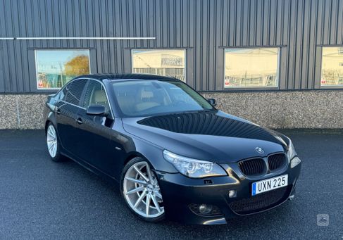 BMW 525, 2004