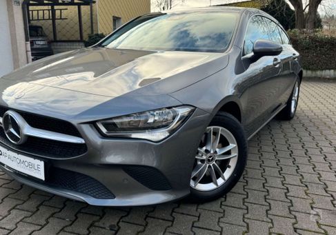 Mercedes-Benz CLA 180, 2021