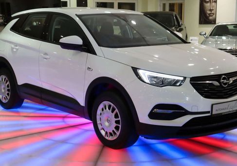 Opel Grandland X, 2019 3