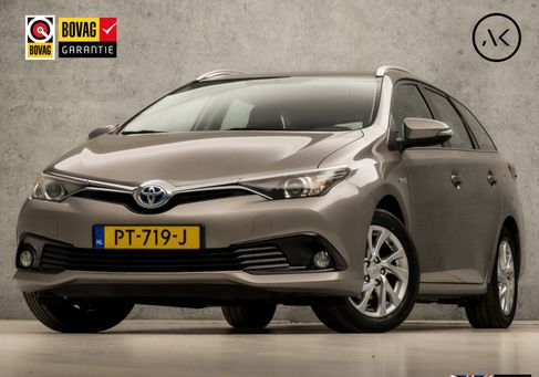 Toyota Auris Touring Sports, 2016