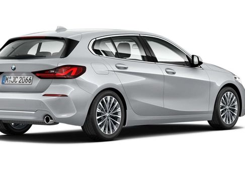 BMW 118, 2021