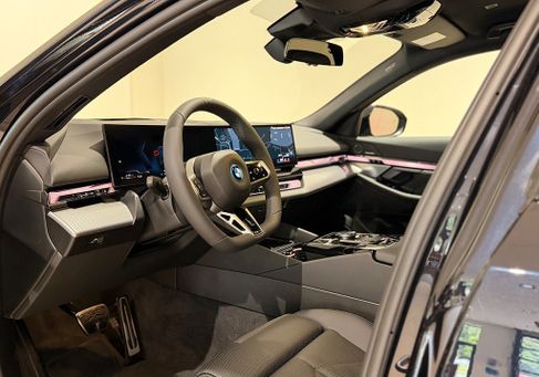 BMW 530, 2026