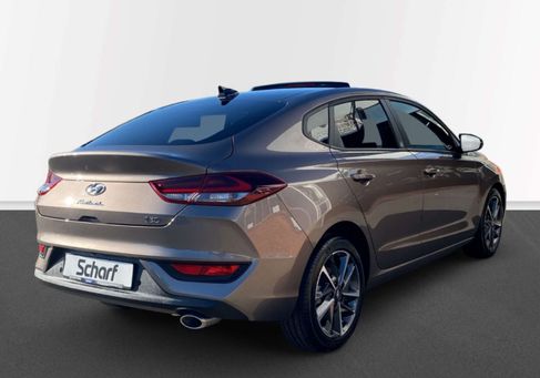 Hyundai i30, 2022