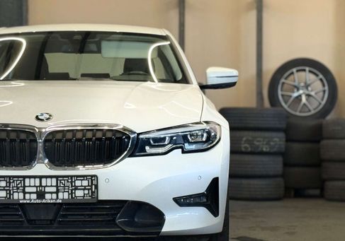 BMW 330, 2019