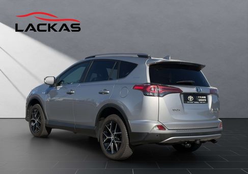Toyota, 2019 3