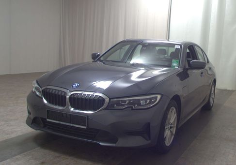 BMW 320, 2022
