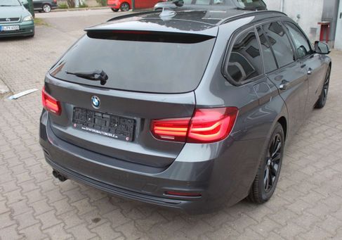 BMW 320, 2019 3
