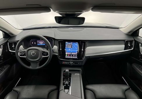 Volvo V90 Cross Country, 2023