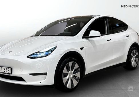 Tesla Model Y, 2021