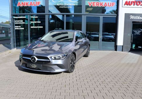 Mercedes-Benz CLA 200, 2022 3