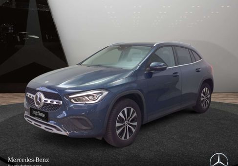 Mercedes-Benz GLA 250, 2022