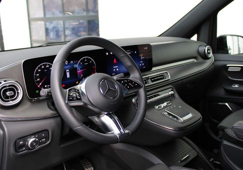Mercedes-Benz V 300, 2024
