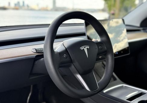 Tesla Model Y, 2023 3